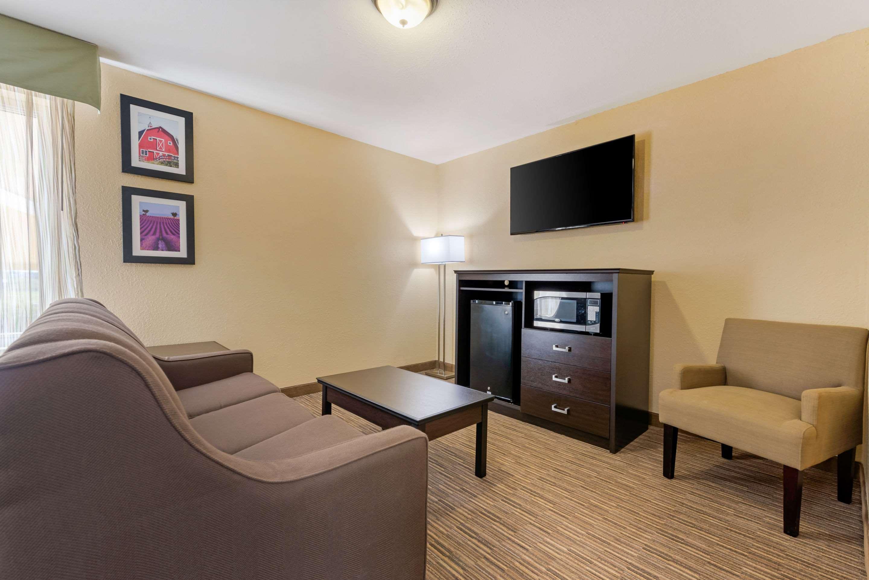 Quality Inn & Suites Brandenburg - Fort Knox Εξωτερικό φωτογραφία