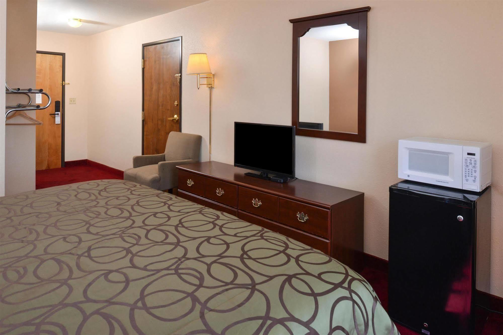 Quality Inn & Suites Brandenburg - Fort Knox Εξωτερικό φωτογραφία
